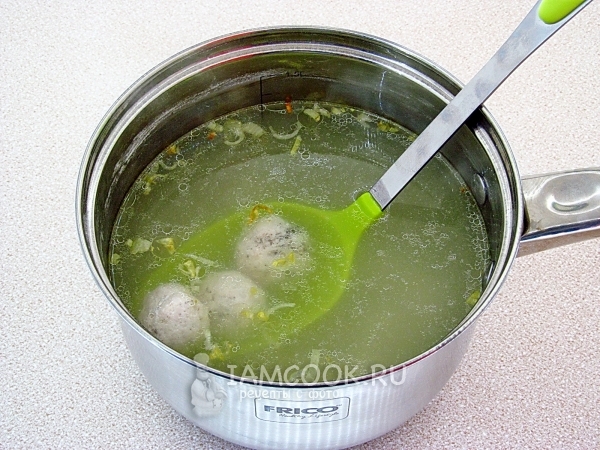 Тефтели в бульоне