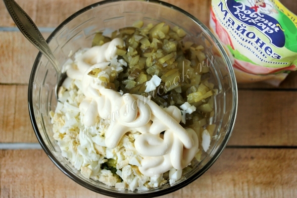 Заправка салата со свиной печенью