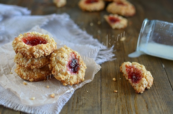 Медовое печенье с джемом