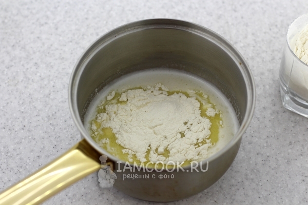 Добавить муку и проварить