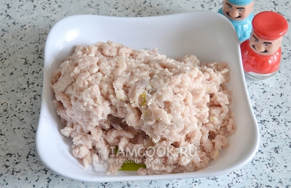 Перекрученное мясо с луком