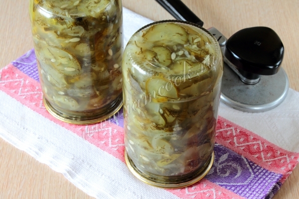 Рецепт салата «Зимний король» из огурцов на зиму