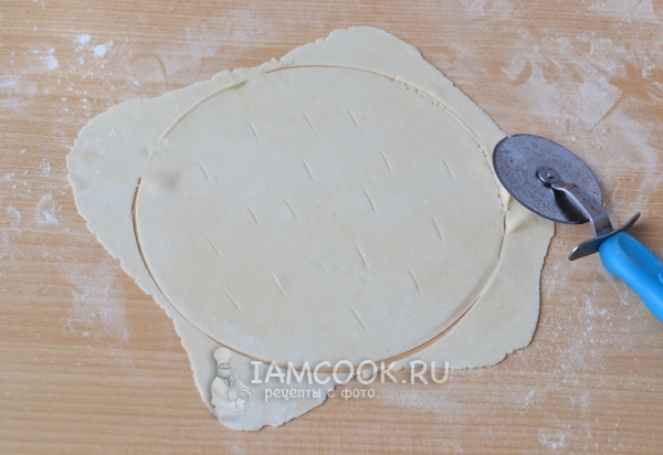 Раскатать тесто в круг