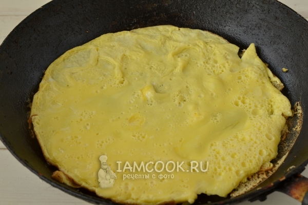 Пожарить омлет