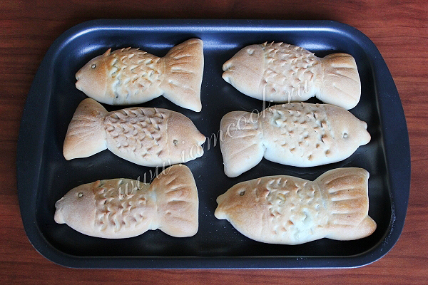 Готовим пироги в виде рыбок