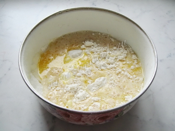 Масло с мукой и сахаром