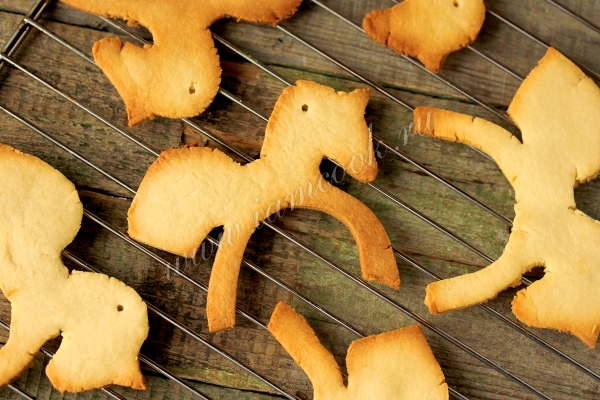 Новогоднее печенье лошадка