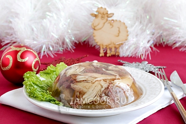 Фото новогоднего говяжьего холодца