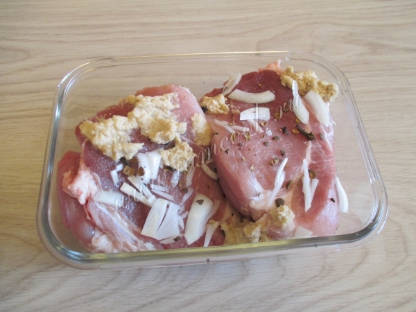 Свинина с хреном и луком