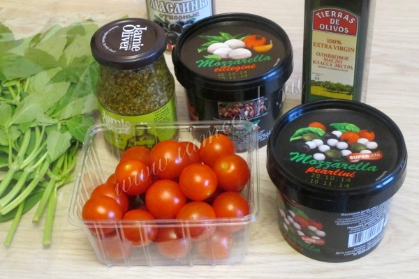 Ингредиенты новогоднего капрезе