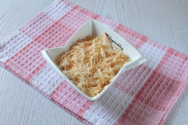 Слой из яблок