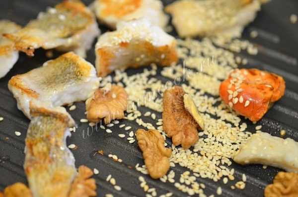 Обжарка орехов и кунжута