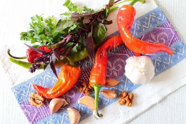 Ингредиенты для аджики по-абхазски