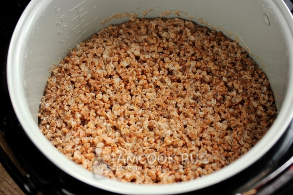 Готовая гречневая каша на молоке в мультиварке