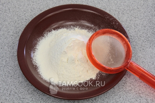 Просеять муку