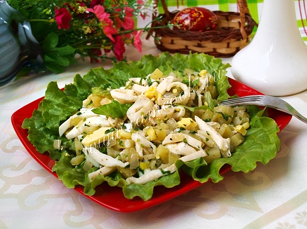 Готовим салат из кальмаров с картофелем