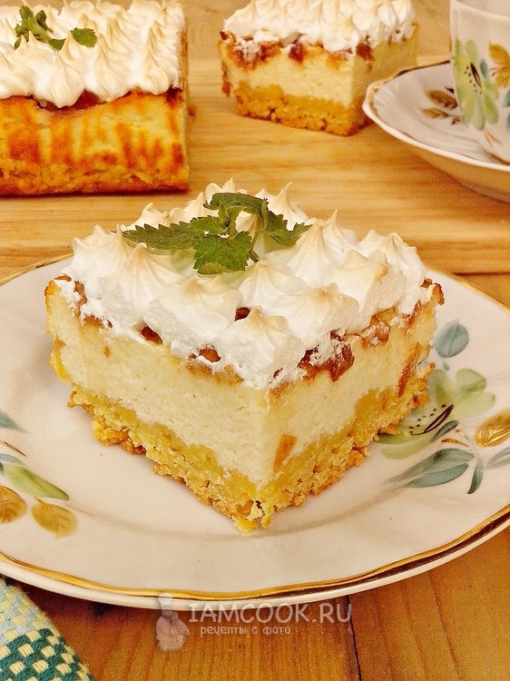 Рецепт творожного пирога с персиками