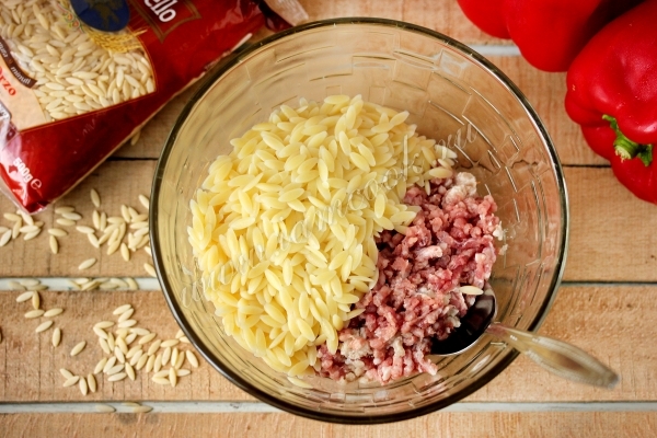 Паста орзо с фаршем