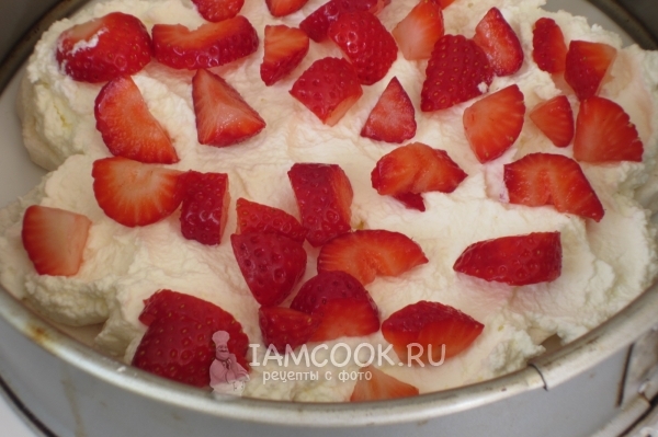 Выложить клубнику