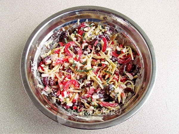 Размешать салат