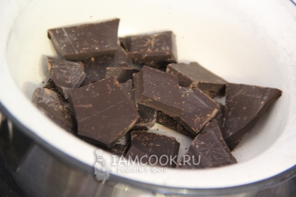 Поломать шоколад