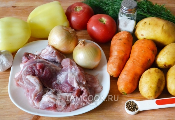 Ингредиенты для шурпы из свинины в казане