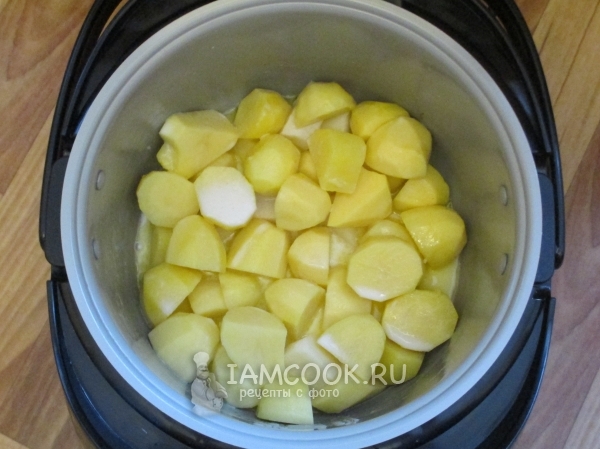 Влить молоко