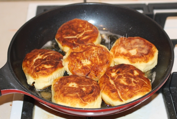 картофельные зразы с сыром Моцарелла