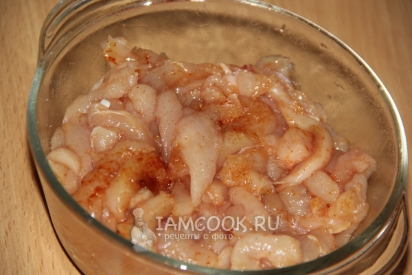 Замаринованная куриная грудка