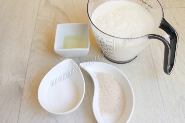 Ингредиенты для быстрого дрожжевого теста