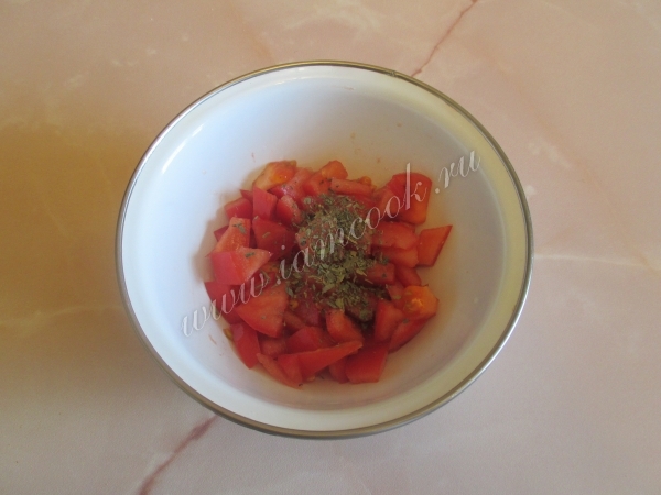 Помидоры с приправами