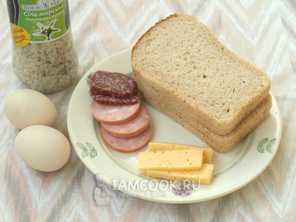 Ингредиенты для горячих бутербродов с колбасой и яйцом