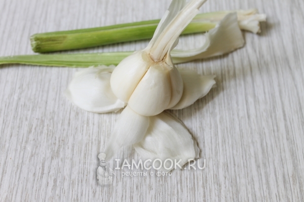 Почистить чеснок