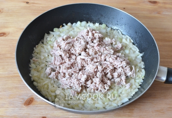 Положить мясо