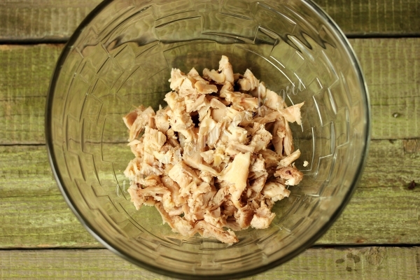 Ингредиенты для салата из курицы и баклажанов