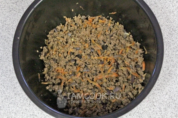 Обжарить фарш