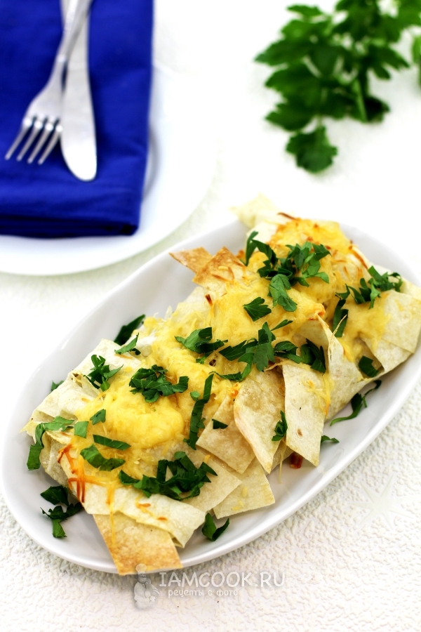 запечённый рулет из лаваша