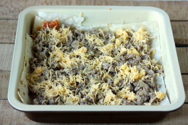 Добавить тертый сыр