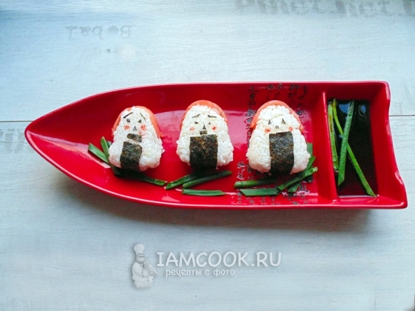 Рецепт онигири или японских рисовых шариков