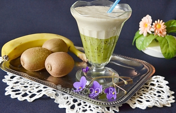 Фото смузи с киви и бананом