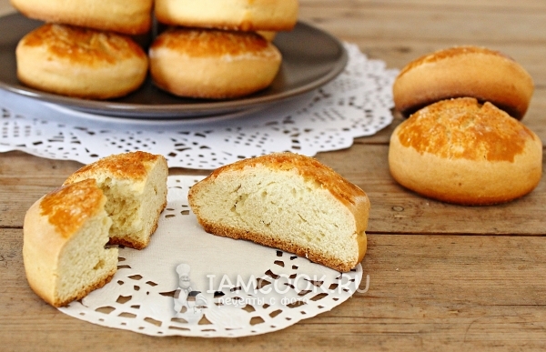 Готовые коржики на кефире в духовке