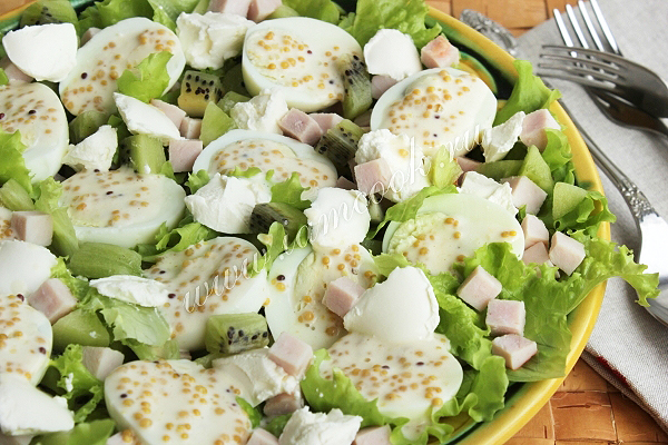 Салат из яиц и киви