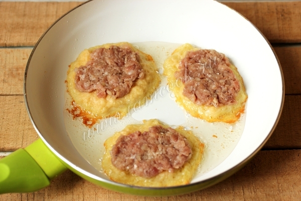 Добавить фарш