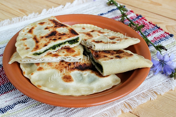 Кутабы с зеленью