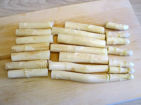 Спаржа белая