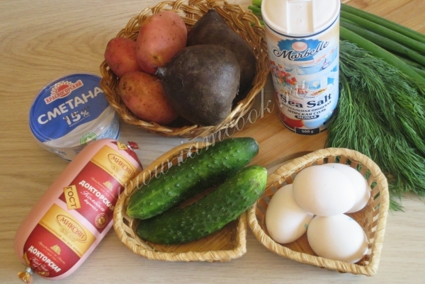 Ингредиенты для холодного борща