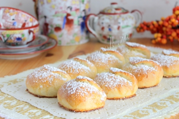 Булочки кармашки под сахарной пудрой