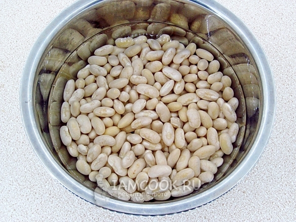 Замочить фасоль в воде