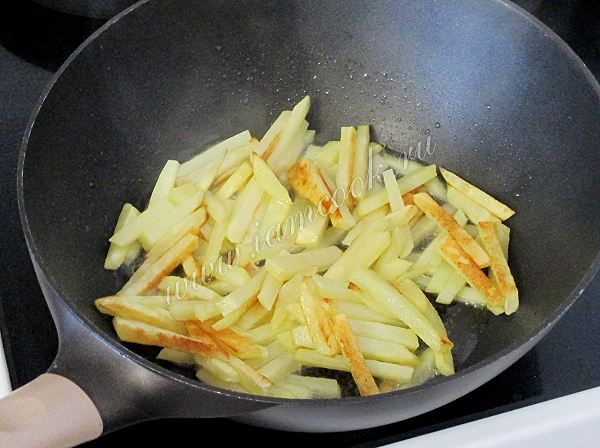 Жареный картофель для салата Гнездо глухаря