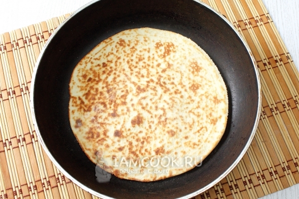 Пожарить коржи